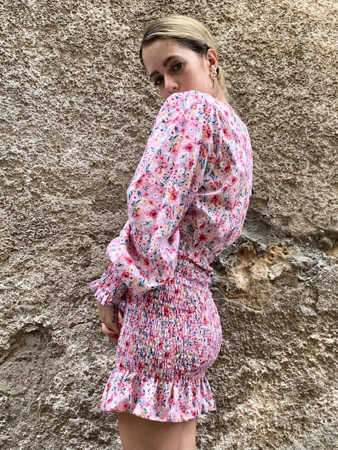 Abito fantasia floreale arricciato con scollo profondo